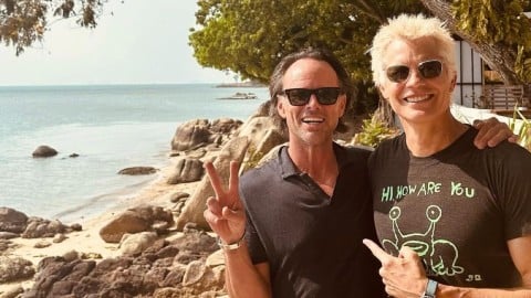 Walton Goggins et Timothy Olyphant se retrouvent en Thaïlande