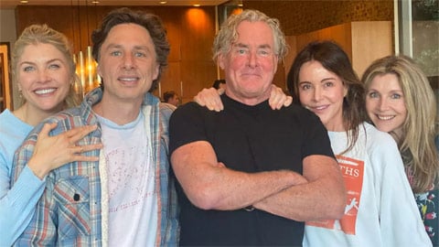 Le casting de Scrubs se réunit et appelle à « reconstituer l’équipe »