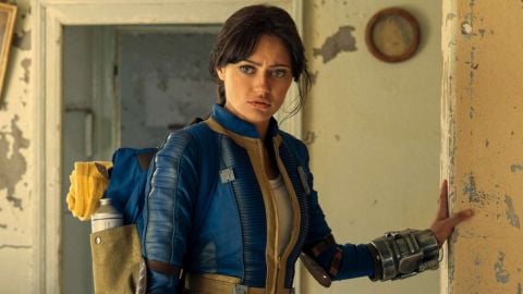 Pourquoi Lucy prend-elle cette décision lors de la finale de la saison 1 ?