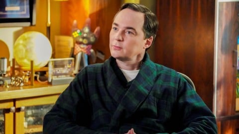 Le jeune Sheldon renverse le canon de The Big Bang Theory en révélant la vérité sur un moment clé de l'enfance de Sheldon.
