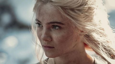 The Witcher, Freya Allan défend Liam Hemsworth après les critiques : "Donnez-lui une chance"