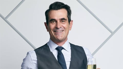 Ty Burrell dans la comédie Tightrope! de Bryan Cranston, la bande-annonce officielle de Queenie et d'autres news en bref