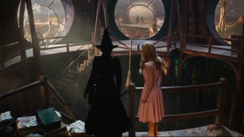 Wicked se montre dans la nouvelle bande-annonce officielle italienne avec Ariana Grande et Cynthia Erivo