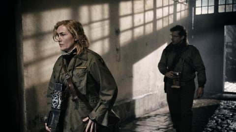 la bande-annonce du film dans lequel Kate Winslet incarne le célèbre photographe de guerre Lee Miller