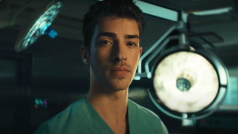 Date de sortie et première bande-annonce du drame médical Netflix avec Manu Ríos et Najwa Nimri