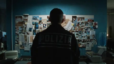 voici la bande annonce officielle de la série des frères D'Innocenzo qui arrive au cinéma