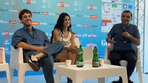 Les protagonistes présentent la deuxième saison