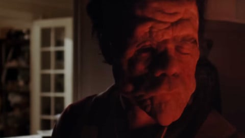 la bande-annonce du film avec un Sebastian Stan... méconnaissable