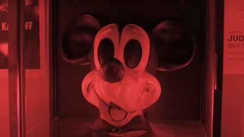 la bande-annonce finale du film d'horreur mettant en vedette le tueur en série Mickey Mouse