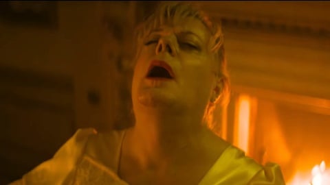 voici la bande-annonce délirante du nouveau film d'horreur Hammer avec Eddie Izzard