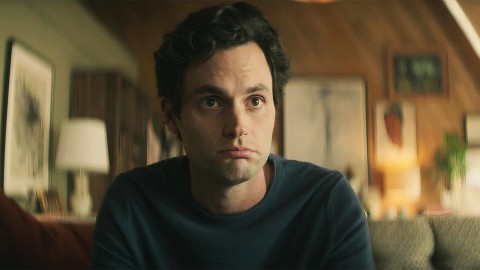 Penn Badgley annonce la fin du tournage avec une vidéo