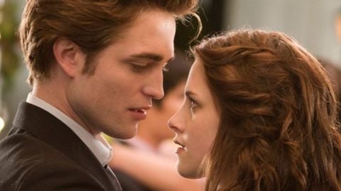 Twilight, Robert Pattinson ne voulait pas abandonner la blague du "petit singe"