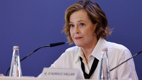 Venise s'ouvre avec un Tim Burton rajeuni et un Lion pour Sigourney Weaver