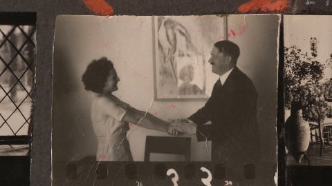 un documentaire précis et inquiétant traite de la figure du réalisateur d'Hitler