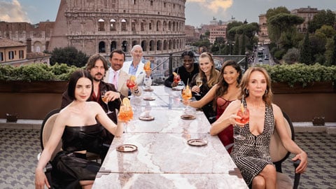Le casting d'Emily in Paris est à Rome ! La photo du lancement de la deuxième partie de la saison 4