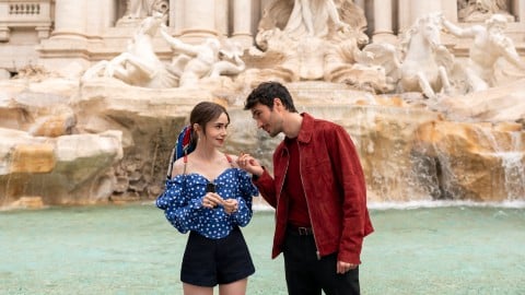 "Emily à Paris à Rome n'a aucun sens", dispute à distance entre Macron et Gualtieri : qui a raison ?
