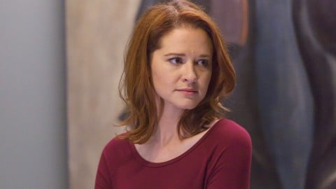 Grey's Anatomy, Sarah Drew se souvient de son licenciement de la série : "Mesquin et injuste"