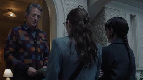 Hugh Grant est sadique et impénétrable dans la nouvelle bande-annonce du film d'horreur inquiétant