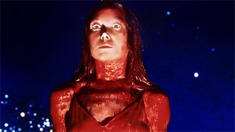 Le créateur de Hill House et Midnight Mass va adapter Carrie de Stephen King pour une série télévisée