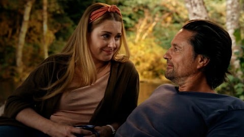 Virgin River renouvelée pour une septième saison, atteint un record sur Netflix