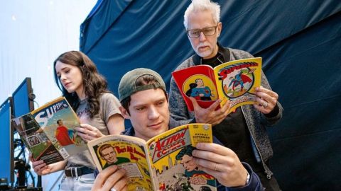 il continuera à écrire et réaliser d'autres projets DC après Superman