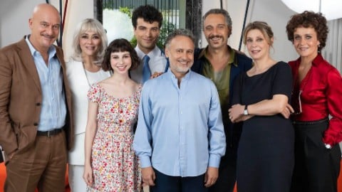 la bande annonce officielle de la comédie chorale de Paolo Costella