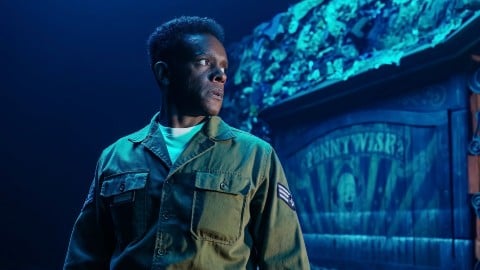 Bienvenue à Derry, les premières images de la série IT prequel anticipent le retour de Pennywise