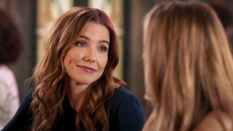 Détails du rôle de Sophia Bush et premières photos dévoilées (SPOILERS)