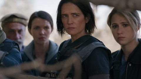regardez la bande-annonce de Dirty Angels