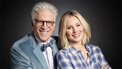 A Man on the Inside, Kristen Bell apparaît secrètement dans la nouvelle comédie de Ted Danson : Avez-vous remarqué ?