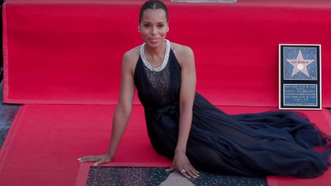 Kerry Washington reçoit une étoile sur le Walk of Fame et réalise le rêve de son père