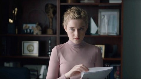 Les 4 Fantastiques : Premiers Pas, Julia Garner à propos du look du Surfeur d'Argent : "Ce sera très... pétillant"