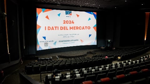Les recettes des cinémas sont stables en 2024, en hausse pendant les vacances