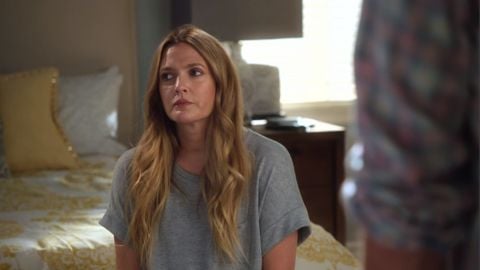 Drew Barrymore révèle à ceux qui ont donné le meilleur baiser à l'écran: "Je l'admire profondément"