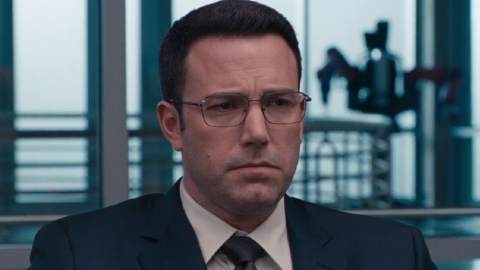 Ironie et adrénaline dans la bande-annonce officielle italienne du thriller avec Ben Affleck