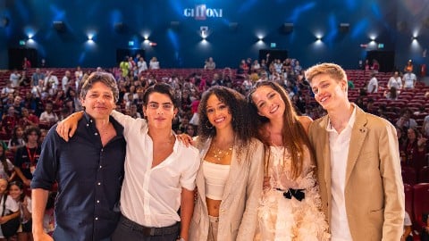 Claudio Riv4lies Giffoni a annoncé la date de sortie de la nouvelle série Netflix, le ...