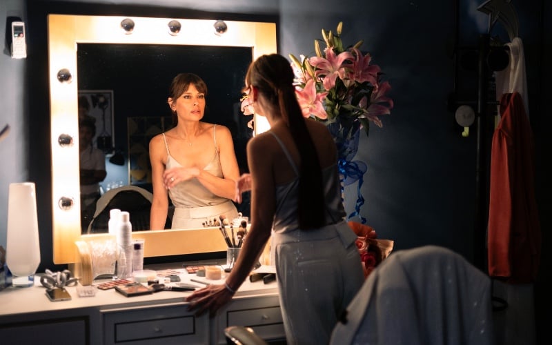 critique de la comédie avec Claudia Gerini, Claudio Amendola et Claudia Pandolfi