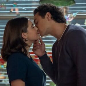 Des looks interdits dans la première bande-annonce de la série TV Prime Video