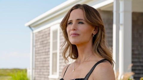 Les premières images de la nouvelle série avec Jennifer Garner et un casting de stars