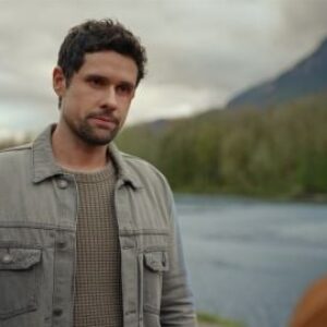 Virgin River 7 : Ben Hollingsworth évoque les adieux inattendus de deux collègues : « Ça fait un peu mal »