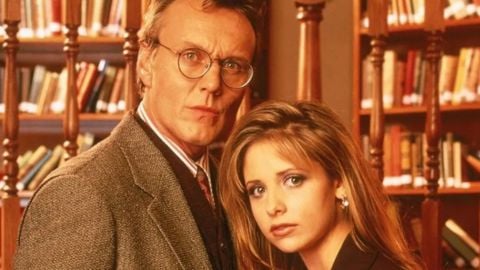 Voici ce que fait Rupert Giles de Buffy contre les vampires aujourd'hui