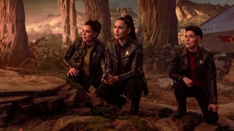 Strange New Worlds rencontre les dinosaures dans la première bande-annonce italienne de la saison 4