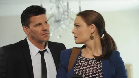 Bones, Emily Deschanel a offert à David Boreanaz un accessoire qu'il détestait comme peu d'autres