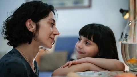 L'histoire vraie et déchirante de Shayda, en fuite avec sa fille d'un mari violent