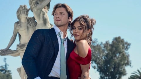 Nouveau couple et commande de livre bouleversée (PHOTO)