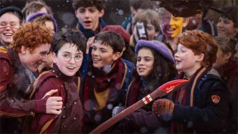 Un nouveau regard sur Harry Potter, Lanterns et Stuart ne parviennent pas à sauver l'univers dans une promo HBO Max