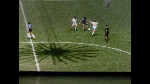 à part Maradona et la main de Dieu il y a plus, et ce documentaire le raconte très bien
