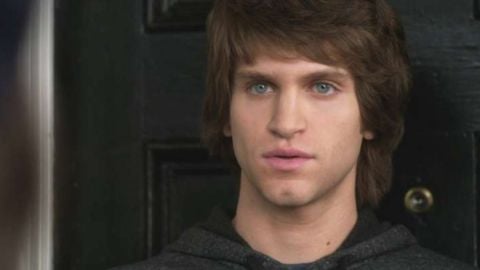 c'est ce que fait Toby Cavanaugh aujourd'hui