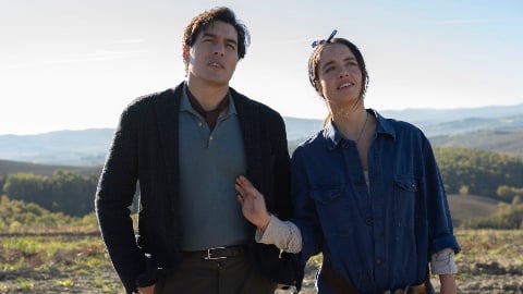 entretien vidéo avec les protagonistes Matilde Gioli et Cristiano Caccamo
