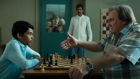 l'enfant réfugié devenu champion d'échecs